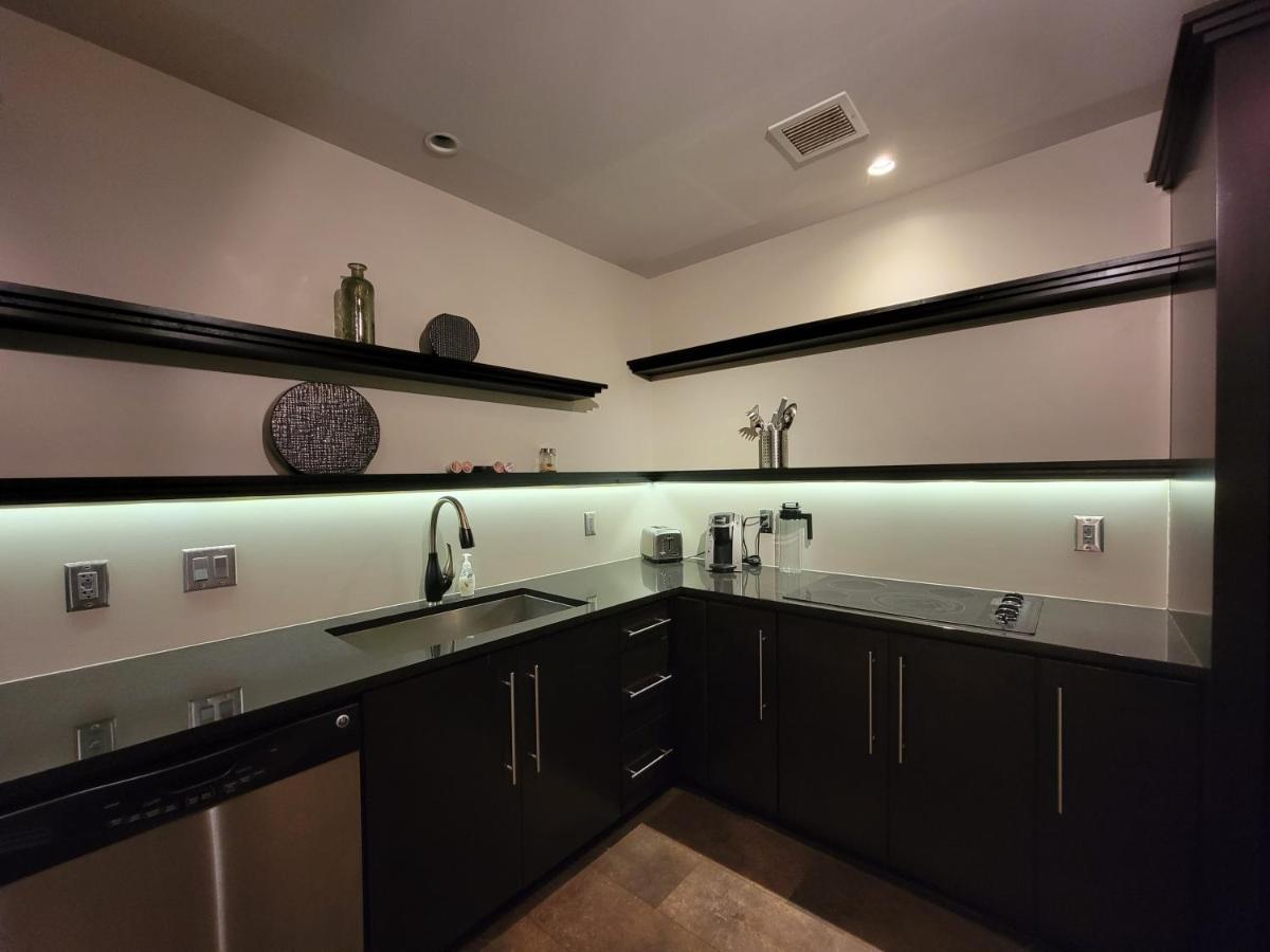 Suites At 118 Блумингтон Экстерьер фото